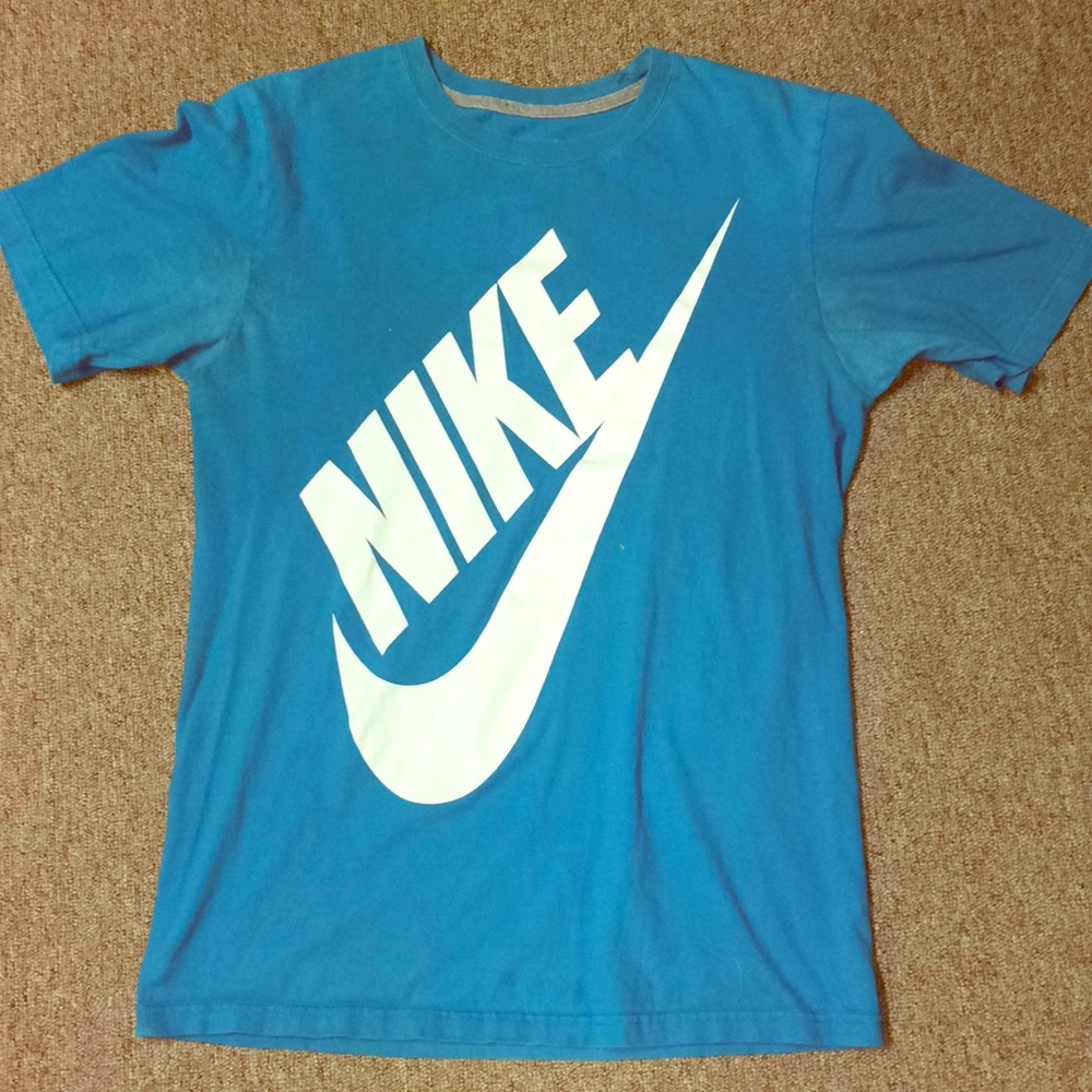 Nike// Adult Small